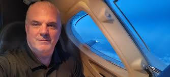 0 knots airspeed without stalling? I'm pretty inexperienced in aerobatics  but did 4 flights