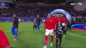 Kylian mbappe, who is currently with france at euro 2020, is under contract until june 2022. Get French Football News On Twitter Kylian Mbappe Walked Out With Younger Brother Ethan Tonight Onto The Stade Louis Ii Pitch