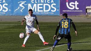 Para el partido frente a los acereros, gustavo quinteros finalmente sí podrá dirigir, ya que fue absuelto de la tarjeta roja que le mostraron en la polémica caída frente a palestino. Huachipato 0 2 Colo Colo Cronica Goles Y Resultado As Chile