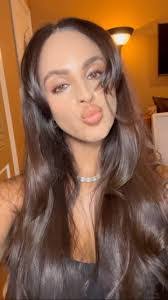 Angela Pellegrino's Instagram, Twitter & Facebook