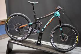 Pornicious Short Travel Bikes Ohne Eigene Rader Teil 2 Enduro Fahrrad Radfahren Und Fahrrad Design