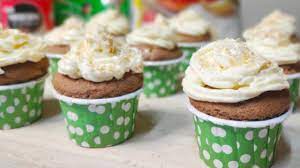 Tak kira lah sukatan cawan dan sukatan gram. Resepi Cupcake Gebu Dan Buttercream Icing Sukatan Cawan Dan Gram Youtube