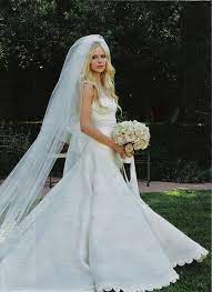 Avril Lavigne S Wedding Dress From 1st Marraige Famous Wedding Dresses Celebrity Wedding Dresses Wedding Dresses