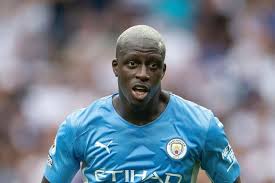 Benjamin mendy, né le 17 juillet 1994 à longjumeau, dans le département de l'essonne, est un footballeur international français, évoluant au poste de défenseur à manchester city. Manchester City S Benjamin Mendy Charged With Two More Counts Of Rape
