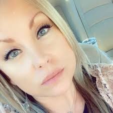 Jennifer Powell (@jlpowell0209)