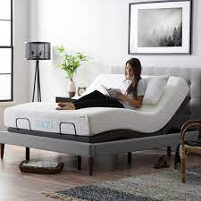 Choosing your first adjustable bed frame can feel a little overwhelming for the inexperienced buyer. 9 Best Adjustable Bed Bases 2021 The Strategist New York Magazine