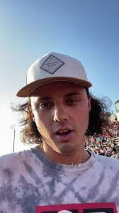 Jonathan Kaminski's Instagram, Twitter & Facebook