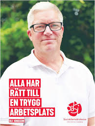 Detta är Ulf Jonsson. Han bor i Gunnebo och är en av våra  fullmäktigekandidater. Ulf är idag ordförande för Miljö- och  byggnadsnämnden.