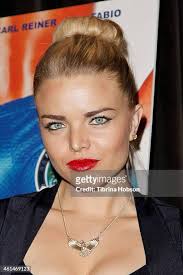 Kiersten Hall attends the 'Dumbbells' Los Angeles premiere at... News Photo 