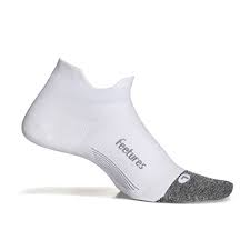 feetures elite ultra light no show tab athletic running socks for men and women blanco size xlarge