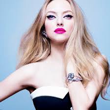 Amanda seyfried's bio and a collection of facts like bio, net worth, affair, husband, married, age, facts, wiki, height, family, ethnicity, children, thomas sadoski, body measurements, baby, hair. Amanda Seyfried Weight Height And Age We Know It All