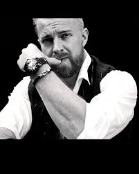 Lookin' at the FewtchaAAAaAaAhhHhHh…….(future.) 🪐 And it works. Music. I'm  talkin' about MUSIC. That's what I do, that's what I like thats what I  master and thats what I promote