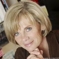 Premier entrant sur le marché français du crédit entre particuliers, prêt. Elisabeth Guigou Elisabethguigou Twitter