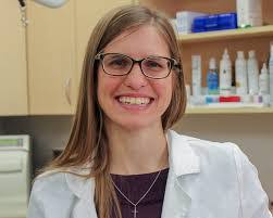 Stephanie Barringer's Instagram, Twitter & Facebook