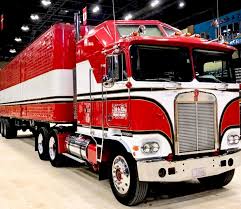 Kenworth Bj And The Bear Truck Pin By Jonny Black On Everything Trucks Buses Etc Kenworth Trucks Big Trucks Big Rig Trucks