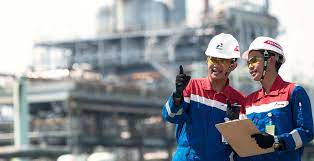 Ya, pertamina atau pt pertamina (persero) merupakan perusahaan bumn yang bertugas melalui situs resmi rekrutmen pt pertamina (persero) pada alamat recruitment.pertamina.com/job, saat ini. Career Pertamina