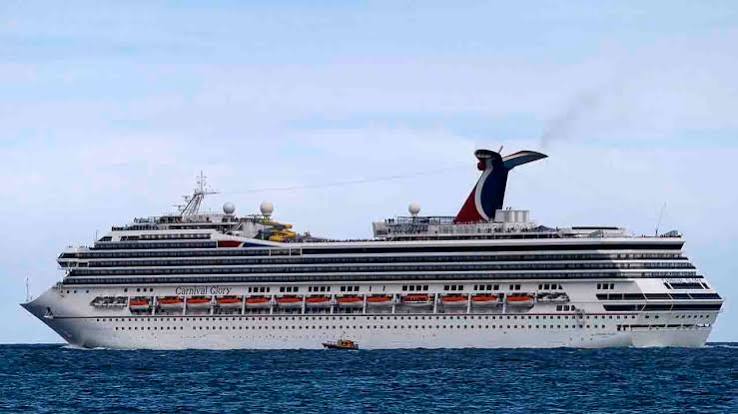 Carnival Glory cruise ship passenger vanishes, Coast Guard searching Gulf of Mexico | Fox Business