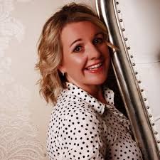 Joanne Lloyd (@jojolloydy)