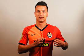 Official twitter account of ukrainian footballer of @fcshakhtar yevhen konoplyanka every game is special. Konoplyanka V Shahtere Stalo Izvestno Kakoj Budet Zarplata Poluzashitnika Isport Ua