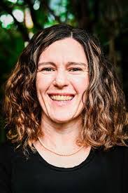 Alana Blackburn's Instagram, Twitter & Facebook