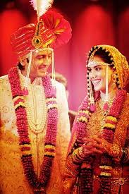 Ritesh Deshmukh Genelia D Souza Wedding Indian Bridal Wear Groom Outfit Indian Bollywood Actress