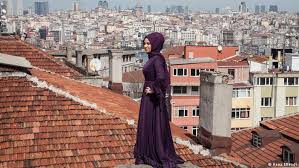 وارتفعت مبيعات الشقق في تركيا خلال شهر أغسطس 2019 بنسبة 5,1% مقارنة بالشهر نفسه من العام الماضي، حيث تم بيع 110.538 شقة في عموم تركيا، وجاءت إسطنبول في المرتبة الأولى بنسبة 14,4 % من خلال نسبة مبيعات. Ø§Ø³Ø·Ù†Ø¨ÙˆÙ„ Ø­Ø§Ø¶Ø±Ø© ØªØ±ÙƒÙŠØ§ ÙˆØ¬Ø§Ù…Ø¹Ø© Ø§Ù„Ø¥Ø³Ù„Ø§Ù… ÙˆØ§Ù„Ø¹Ù„Ù…Ø§Ù†ÙŠØ© ÙˆØ¬Ø²Ø¡ Ù…Ù† Ø£ÙˆØ±ÙˆØ¨Ø§ Ø³ Ø­Ø± Ù‡ Ø§Ù„ØªÙ†ÙˆØ¹