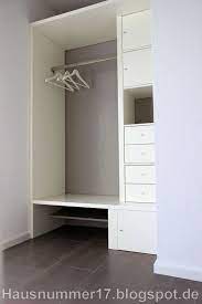 Mit etwas mehr fantasie werden ihnen noch mehr gestaltungsmöglichkeiten einfallen und ihr eingangsbereich eine kreative note verleihen. 12 Special Garderobe Wandhaken Flur Ideen Garderobe Selber Bauen Garderobe Flur Diy Kleiderschrank