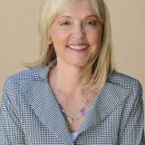 Sehr geehrte Frau Merk, können wir damit rechnen, dass Sie morgen um 15:00  Uhr im Bundestag die stimee für die Frauen/Menschen im Iran sind?  IranerInnen brauchen Ihre Unterstützung.