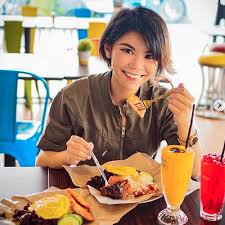 Check spelling or type a new query. Tiga Budak Gemok Original Nasi Ayam Kicap Sambal Gesek