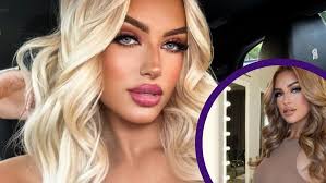 Caroline Derpienski in a new look. She said goodbye to the plastic blonde