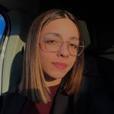 Lara Sousa (@LaraSousa30)