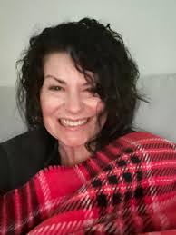 Jennifer Mcmurdo's Instagram, Twitter & Facebook