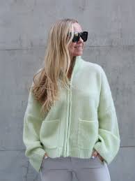 Dresses, jackets, sneaker, bags, accessories Tine Knit Cardigan Light Green Samsara No