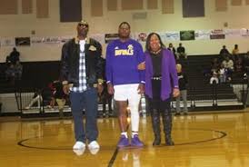 Recognition of basketball seniors.