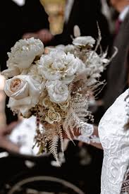 Vrede en lust wedding venue is a wine estate is our number 3 in our list of the top 10 wedding venues in cape town and surrounds. Kadou Cape Town Florist Floral Designer For All Of Your Wedding And Event Needs