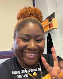 Yolanda Mckenzie's Instagram, Twitter & Facebook