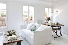 Interview De La Decoratrice Zoe De Las Cases Sur Le Podcast Unplugged Le Salon Blanc Lumineu Decoration Interieure Interieur De Chambre Sallon Salle A Manger