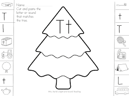 Let's decorate our christmas trees with ornaments. Beginning Sound Christmas Worksheets