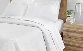 Below you'll find a bedroom makeover challenge with a list of simple steps to inspire you to transform your space. A Stylish Summer Bedroom Makeover Made Easy