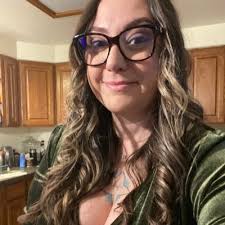 Ashley Heddy (@AshHeddy)