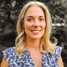 Rebecca Bayliss's Instagram, Twitter & Facebook