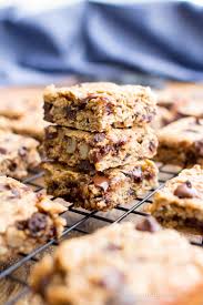 Bake for 12 minutes in the preheated oven. Gluten Free Banana Chocolate Chip Oatmeal Breakfast Bars Vegan One Bowl Gf Df Beaming Baker