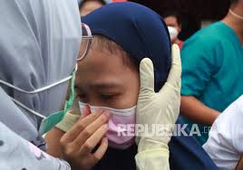 Kita tidak akan tahu seperti apa nasib kita di masa depan. Aisyah Anak Yatim Piatu Akibat Covid 19 Dinyatakan Sembuh Republika Online