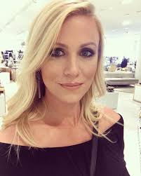 When the eye shadow is smokey, does it constitute as a smoke show?