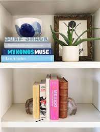 Tips Tricks Coffee Table Books By Color The Best Prints To Pair With Them Coffee Table Books Decor Colorful Coffee Table Decorating Coffee Tables