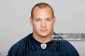 Eddie Berlin of the Chicago Bears poses for his 2005 NFL headshot at...  News Photo