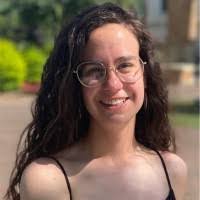 Anna Bloom's Instagram, Twitter & Facebook