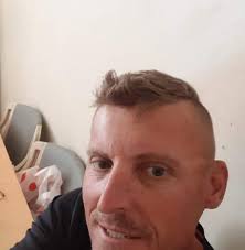 Is there a dog sitter in Maryborough?