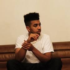 Aaron Bow (@_AaronBow)