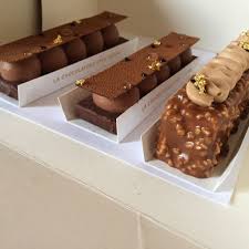 Grandes Patisseries A Paris Lignac Michalak Eclair De Genie Yann Couvreur J Ai Teste La Cuisine De Rolly Patisserie Gateau Avec Photo Dessert